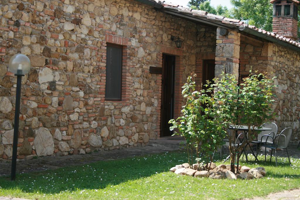 Agriturismo Il Torrione Lecchi Kültér fotó