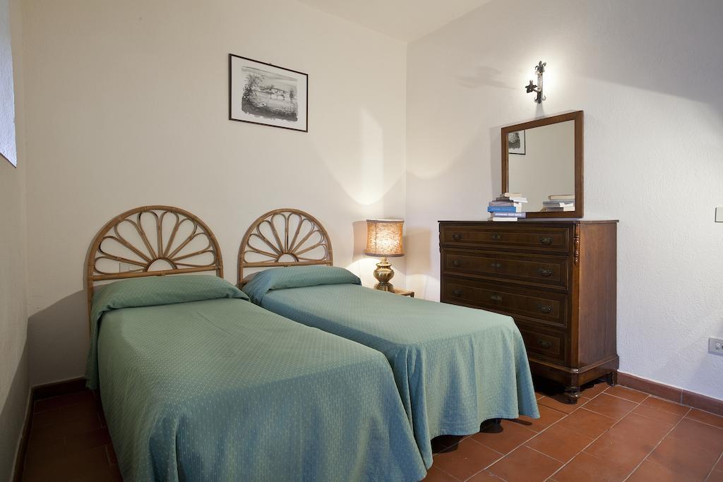 Agriturismo Il Torrione Lecchi Szoba fotó