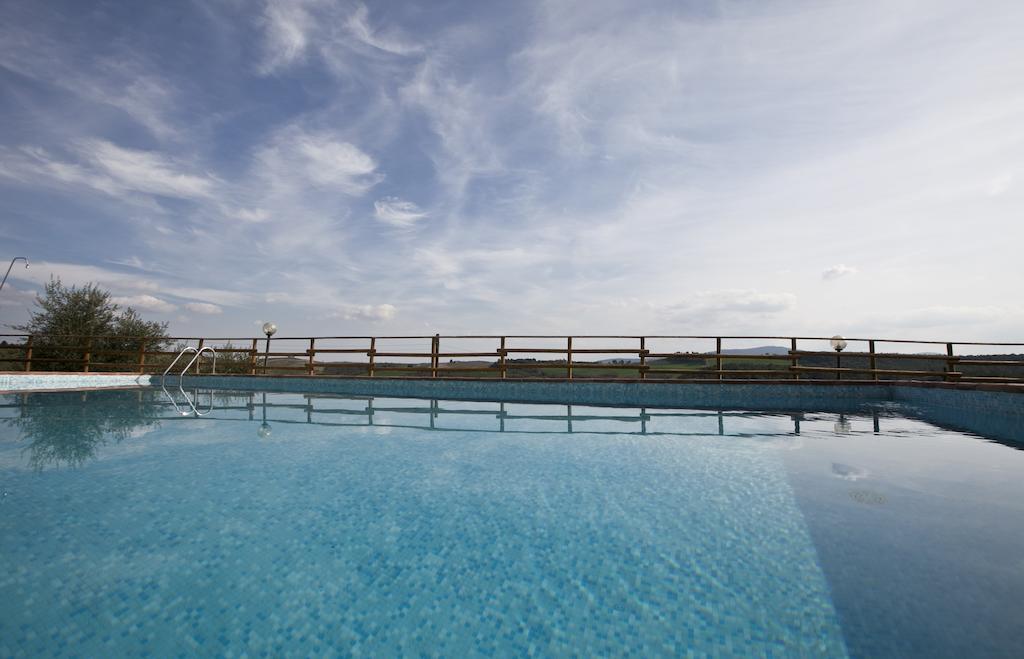 Agriturismo Il Torrione Lecchi Kültér fotó