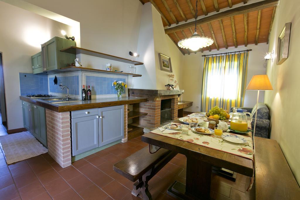 Agriturismo Il Torrione Lecchi Szoba fotó